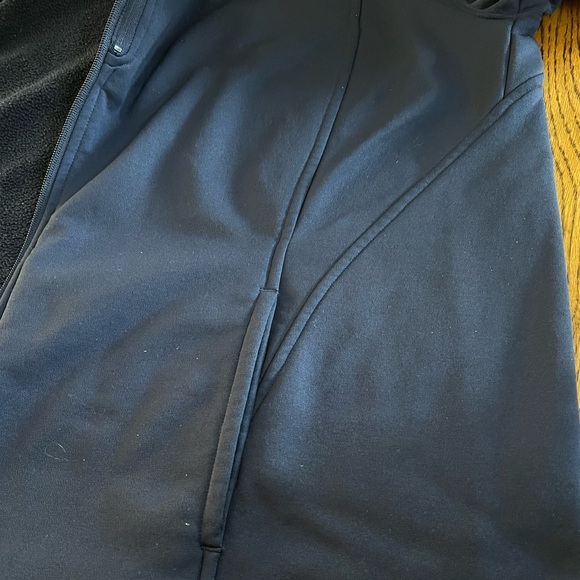 Navy Blue Men’s Under Armour Zip Up Jacket LIKE NEW - Picture 7 of 9